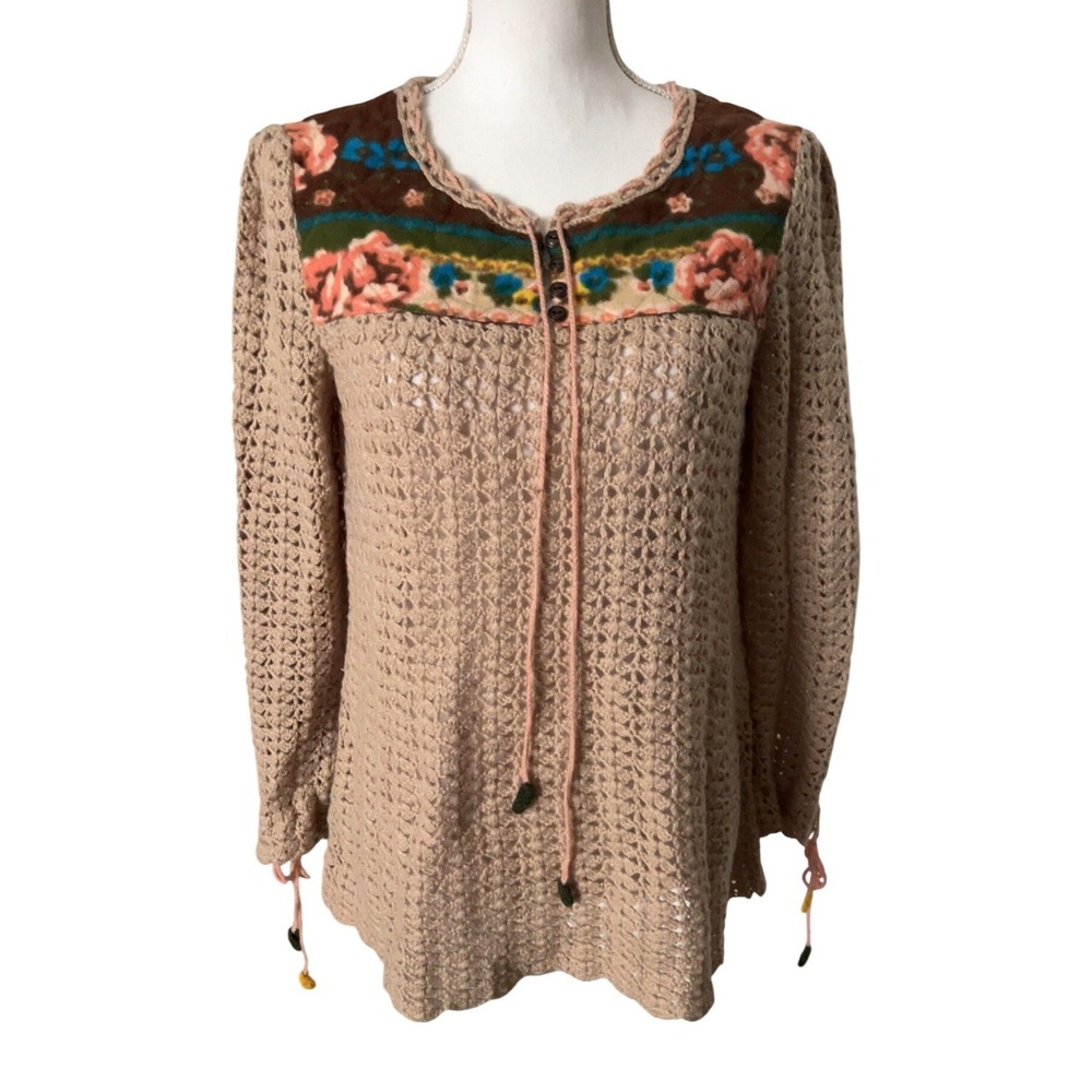 Free People knit crochet sweater size Large‎